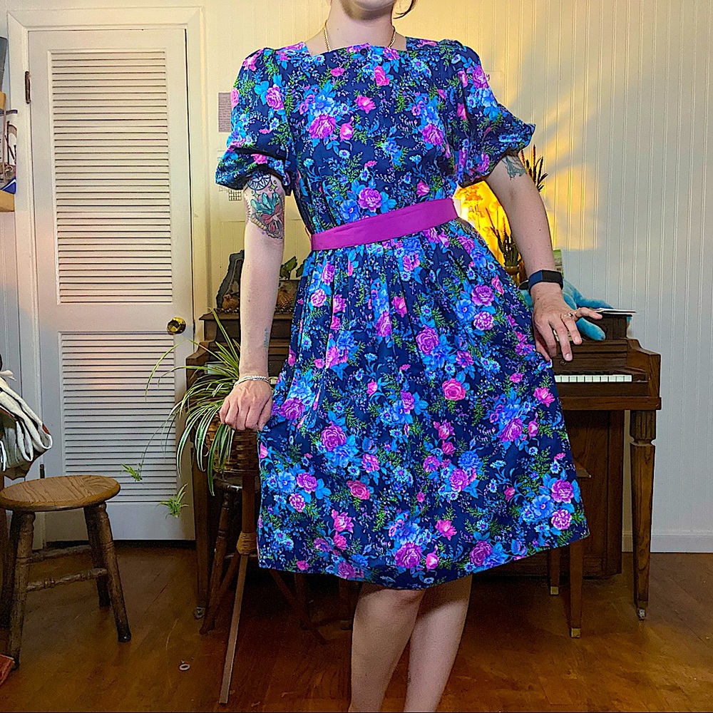 gorgeous cotton puff sleeve vintage dress / sm-med